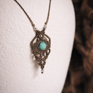 Naszyjnik „Serce Spokoju” z jadeitem.