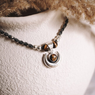 Lunula z tygrysim okiem