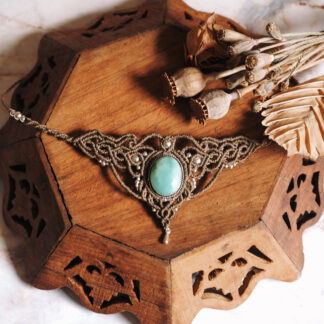 Kolia z chryzoprazem