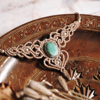 Kolia z chryzprazem. Brudny róż